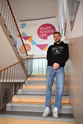 Černá GMVV mikina z limitované edice - Velikost: L